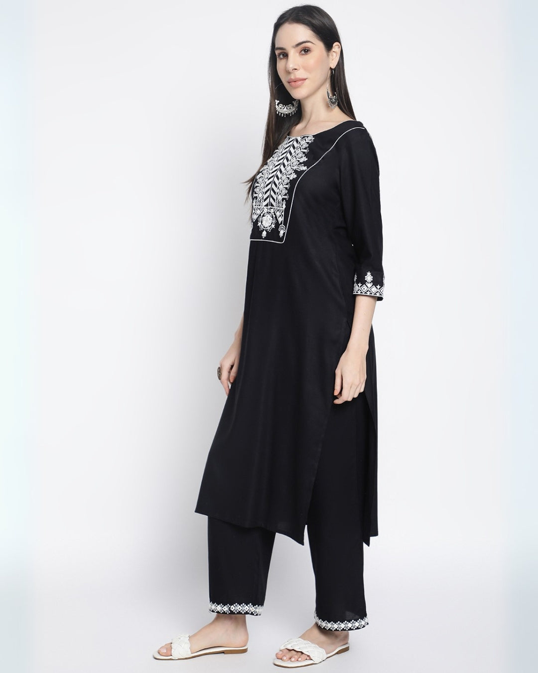 RimeLine Floral embroidered Straight shape Regular 3 pcs kurta dupatta pant set for women