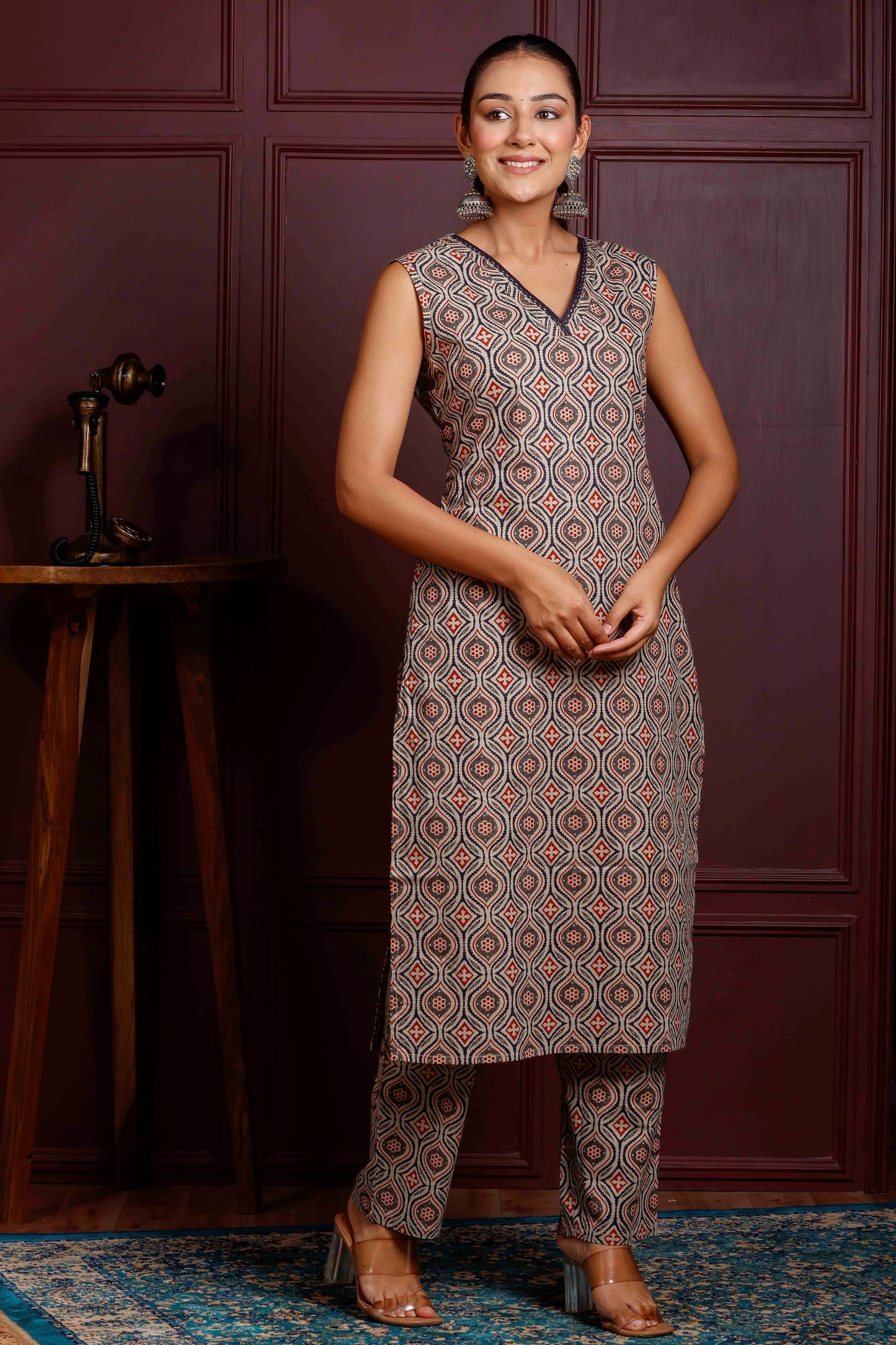 Rimeline Geometric Printed V-Neck Pure Cotton Kurta With Trousers