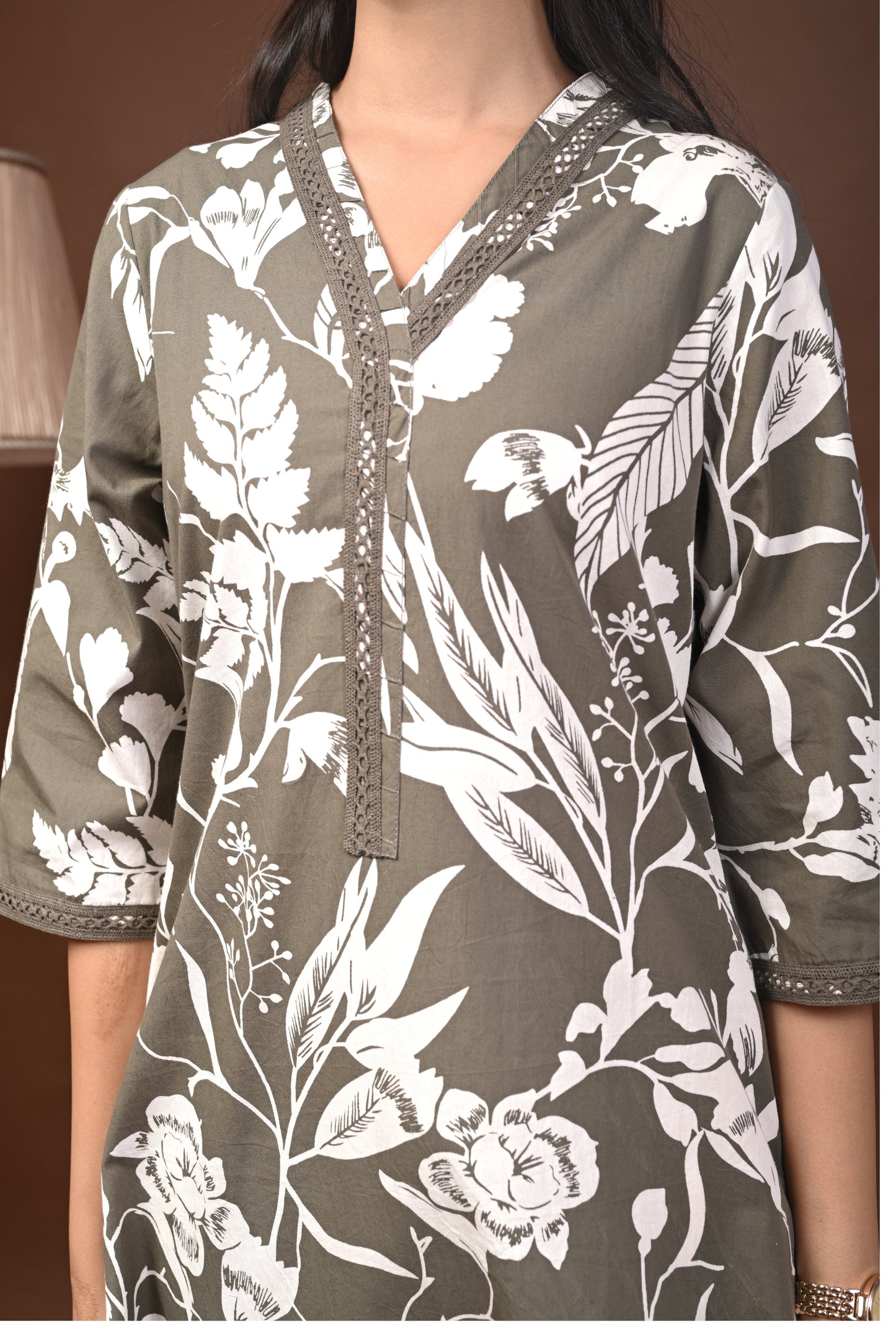 Rimeline Floral Screen Printed V-Neck Pure Cotton Straight Kurta
