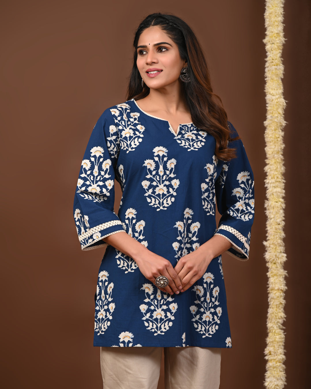 RimeLine Blue Women Ethnic Motifs Printed Round-Neck Pure Cotton Kurti