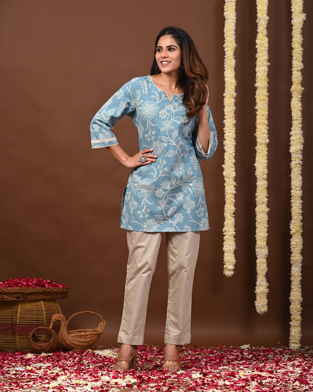 RimeLine Aqua Women Ethnic Motifs Printed Round-Neck Pure Cotton Kurti