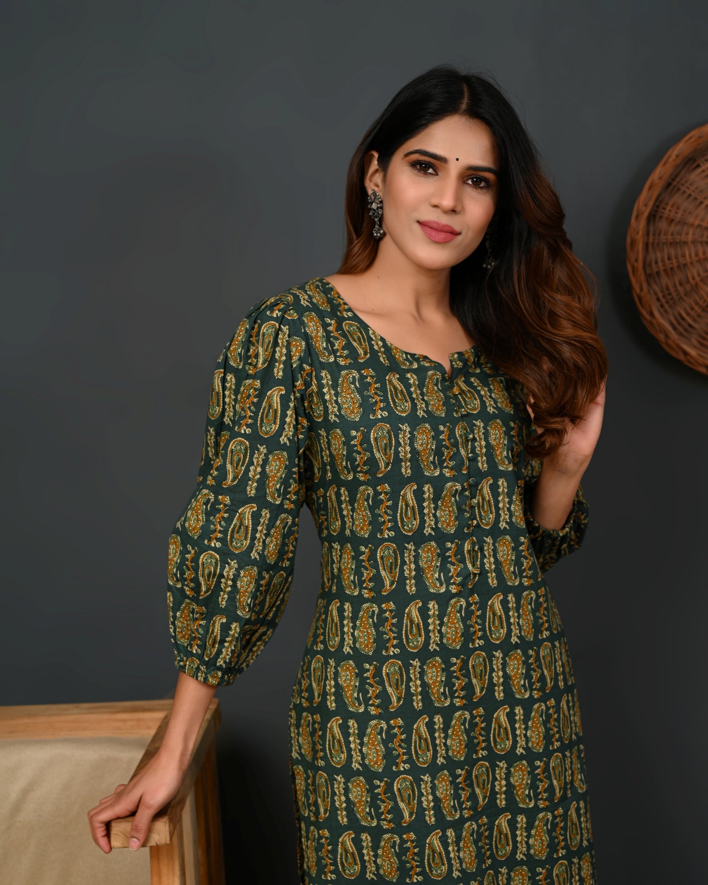 Rimeline Women Paisley Printed Puff Sleeves Pure Cotton Kurta
