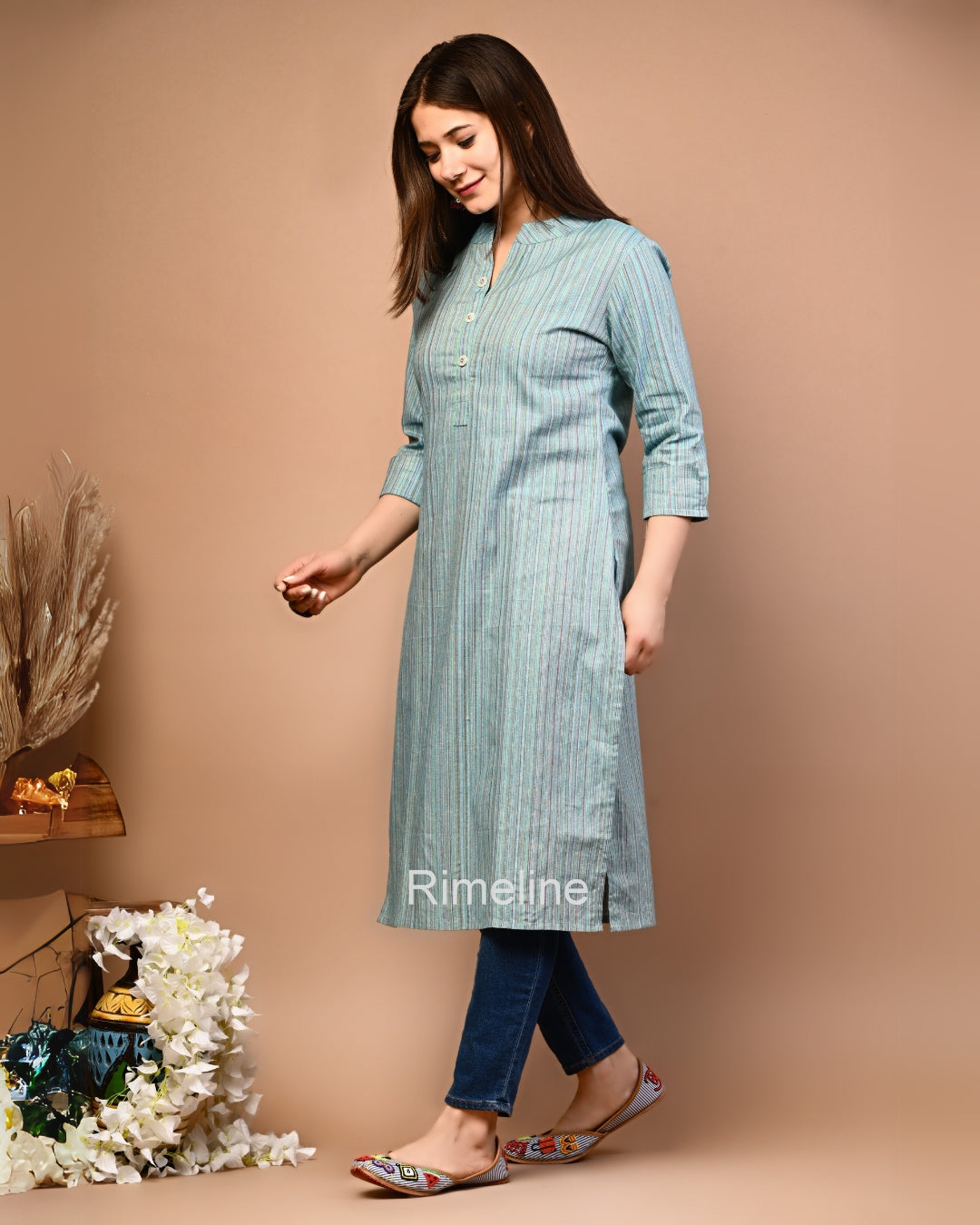 RimeLine Stripped Mandarin Straight kurta for women