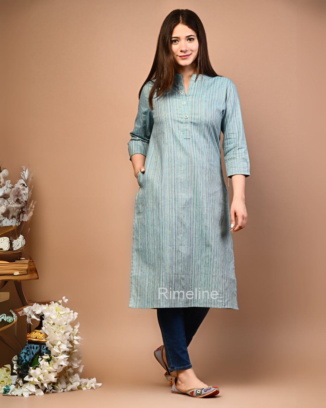 RimeLine Stripped Mandarin Straight kurta for women