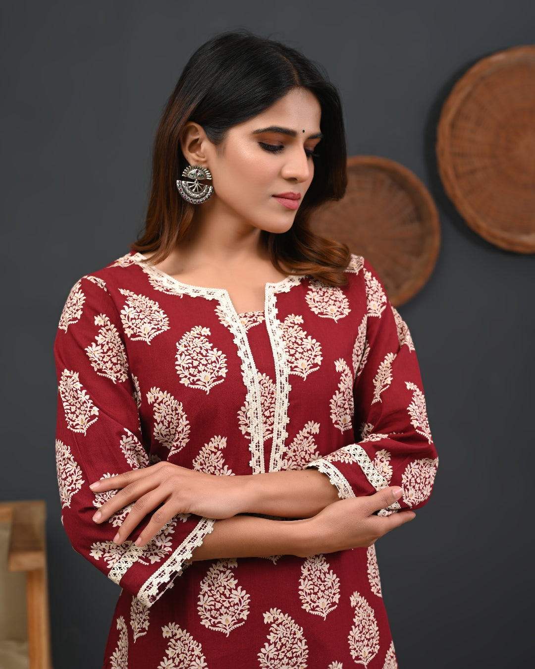 RimeLine Floral Printed Notch-Neck Straight Kurta