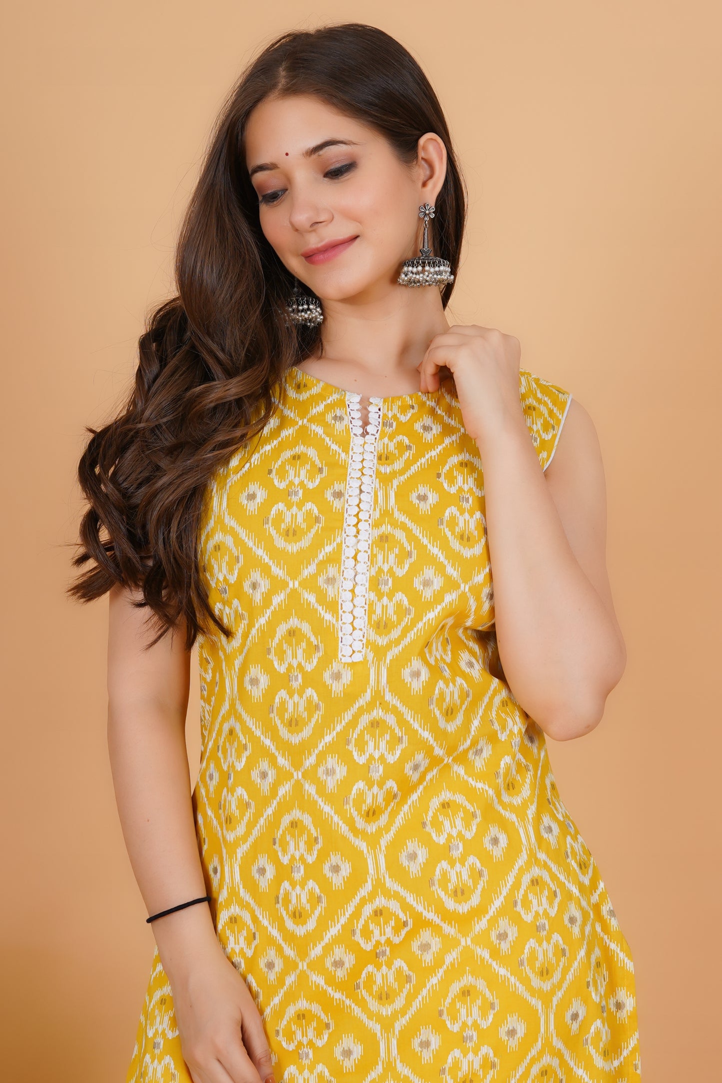 RimeLine Yellow Ethnic motifs printed Round neck Sleeveless Straight Kurta for Women