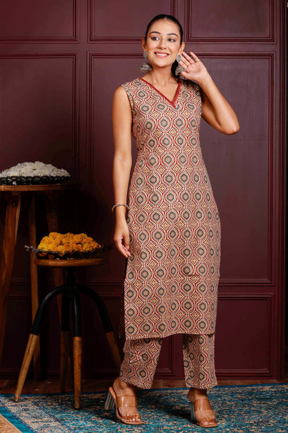 Rimeline Women Printed Regular Pure Cotton Kurta with Trousers