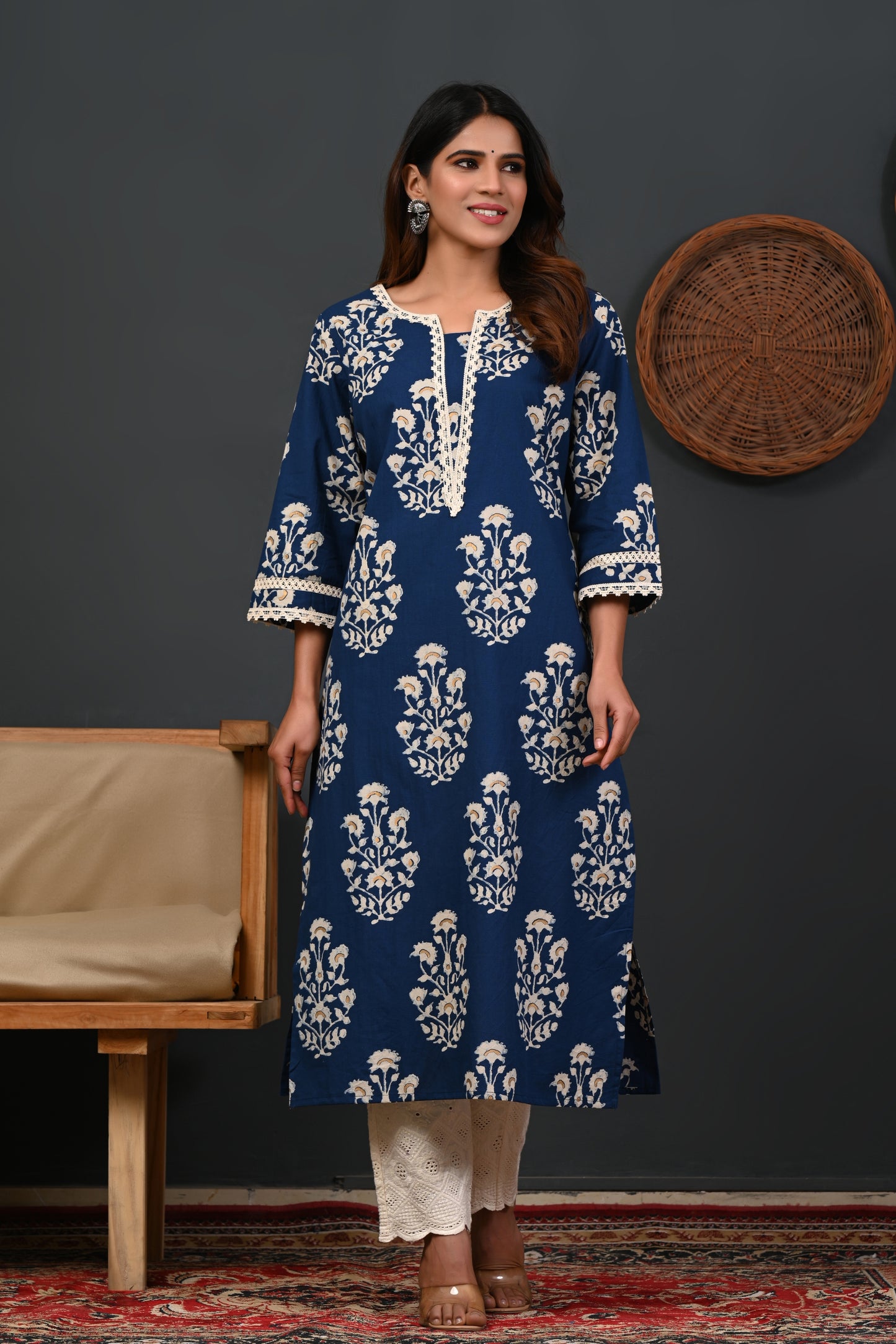 RimeLine Floral Printed Notch-Neck Straight Kurta