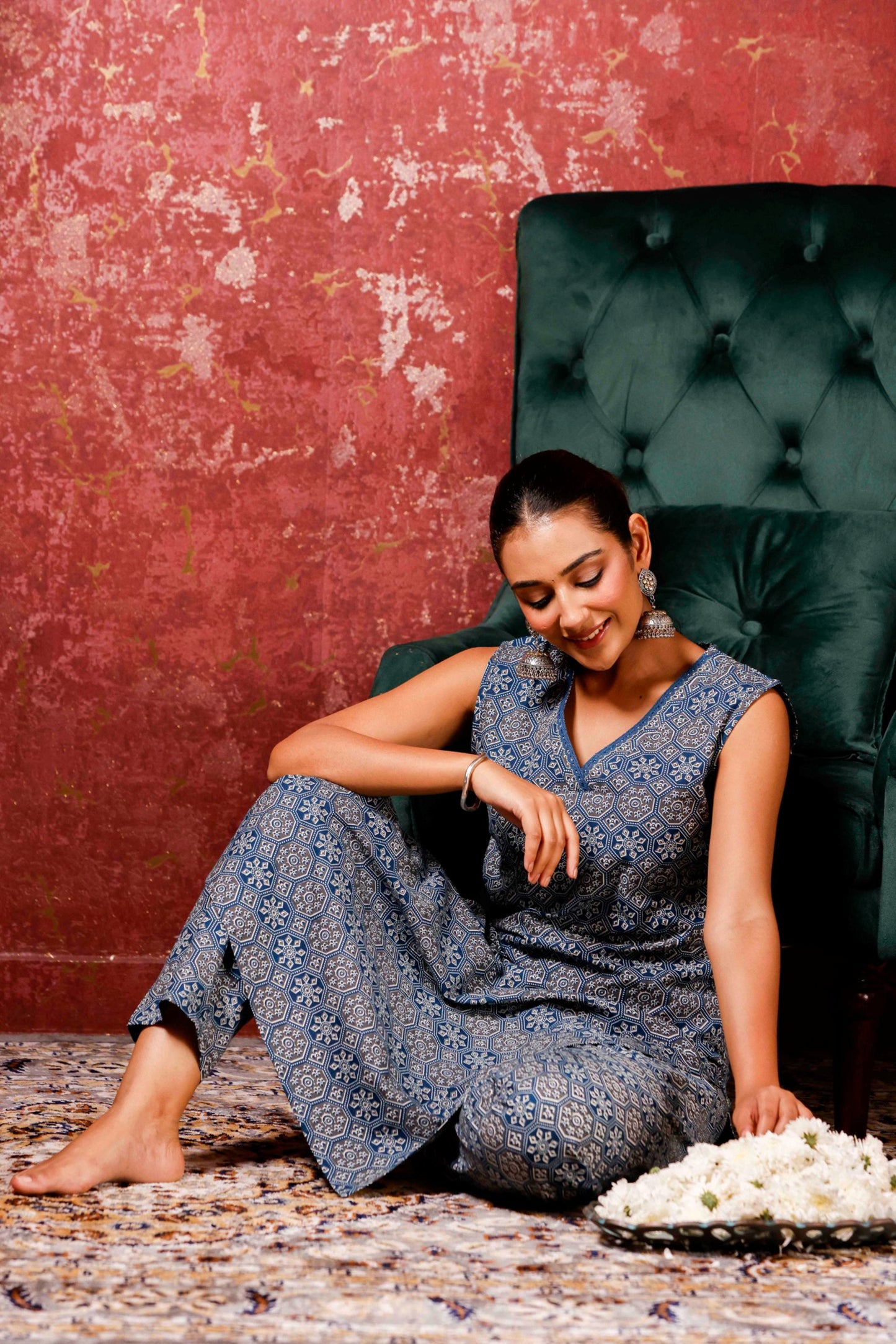 Rimeline Geometric Printed V-Neck Pure Cotton Kurta With Trousers