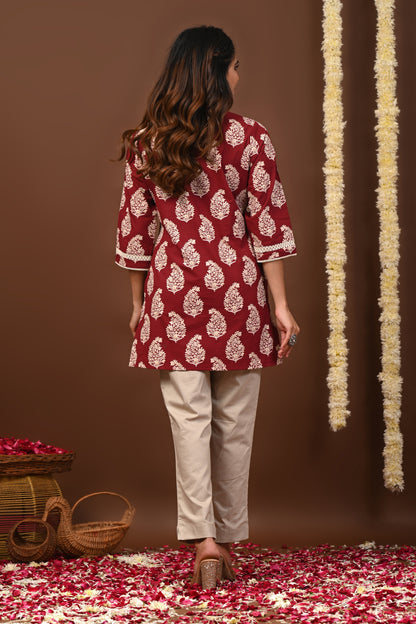 RimeLine Maroon Women Ethnic Motifs Printed Round-Neck Pure Cotton Kurti