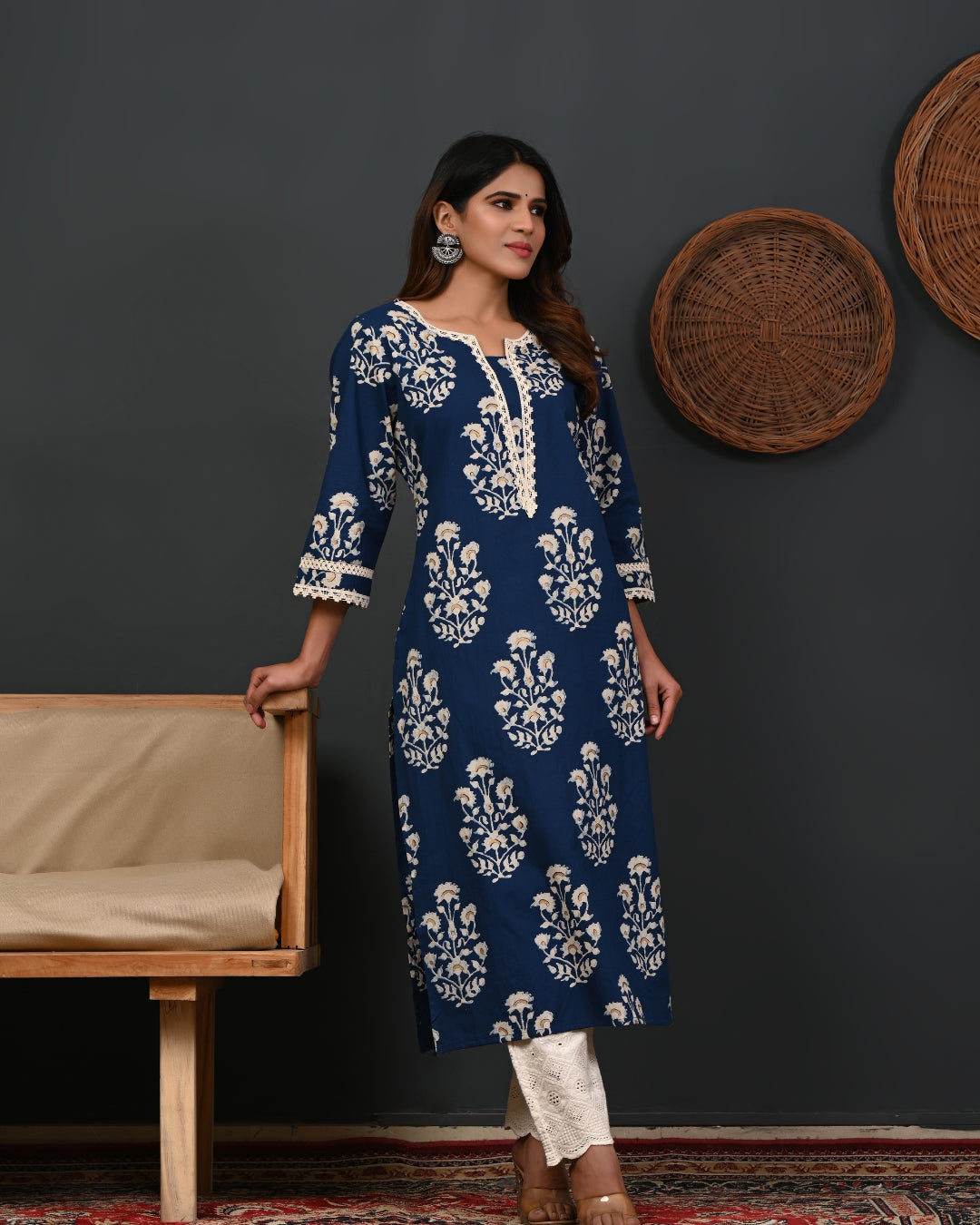 RimeLine Floral Printed Notch-Neck Straight Kurta