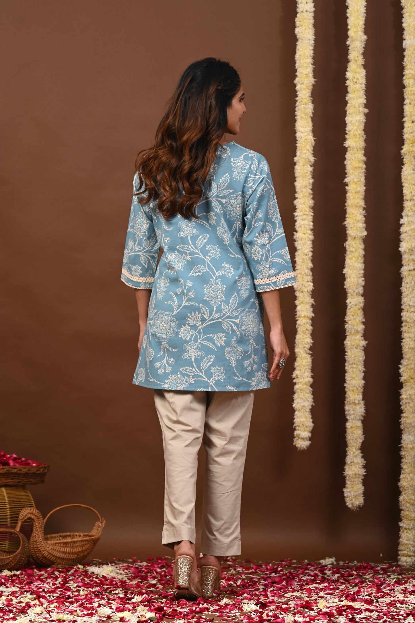 RimeLine Aqua Women Ethnic Motifs Printed Round-Neck Pure Cotton Kurti