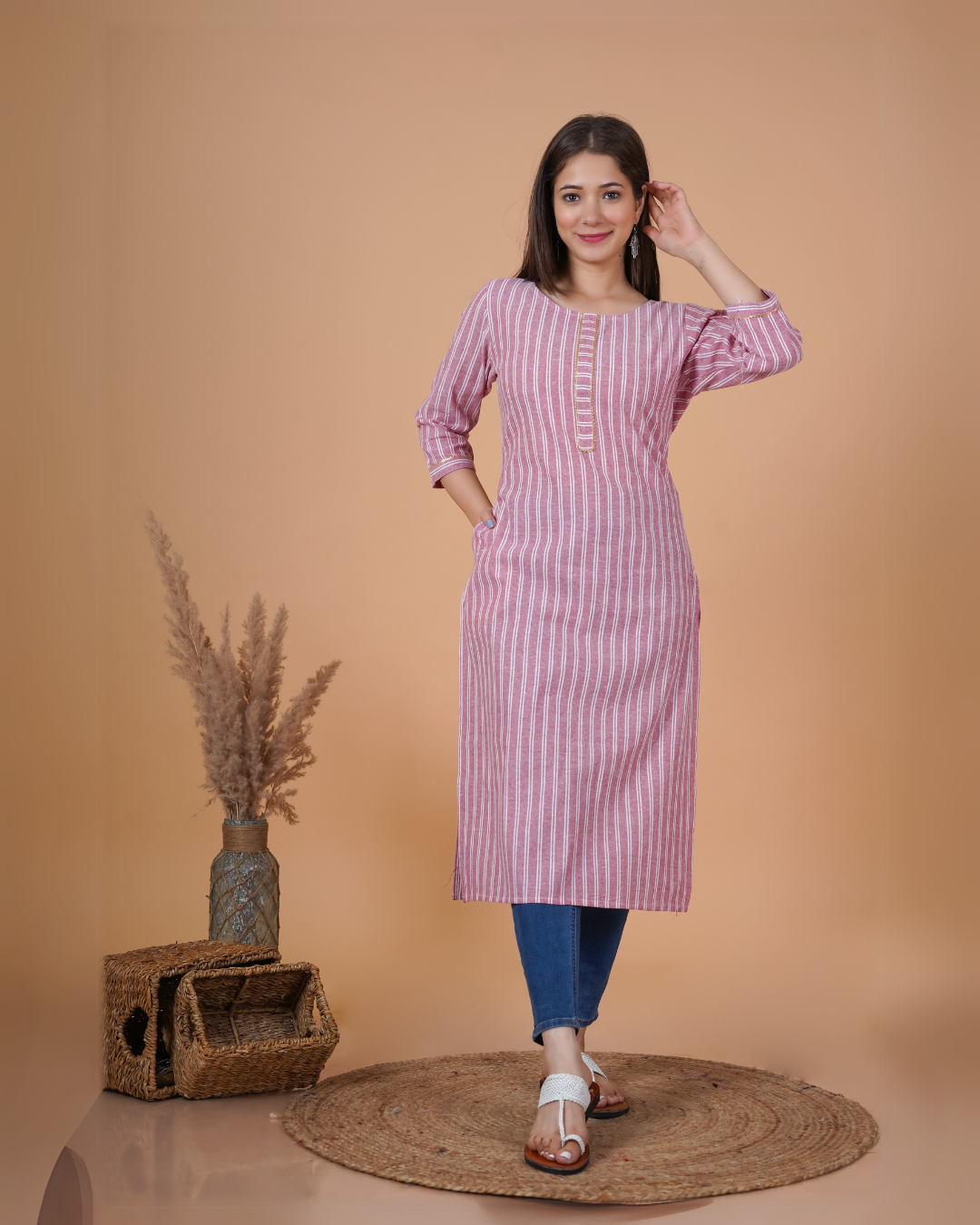 RimeLine Round Neck Straight kurta for women