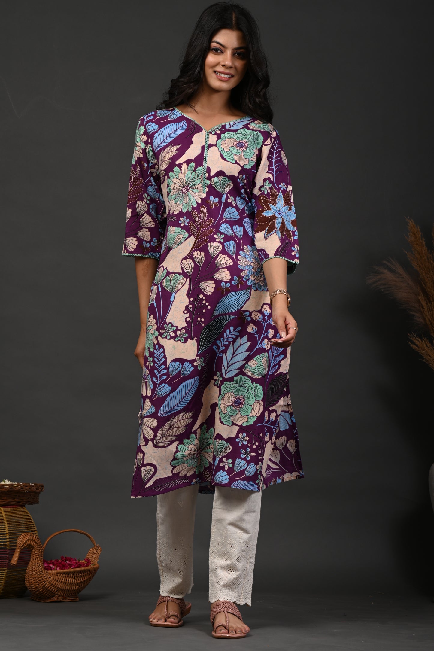 Rimeline Floral Screen Printed Sweetheart Neck Pure Cotton Straight Kurta