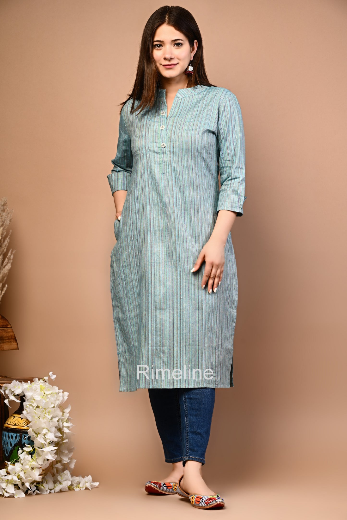 RimeLine Stripped Mandarin Straight kurta for women