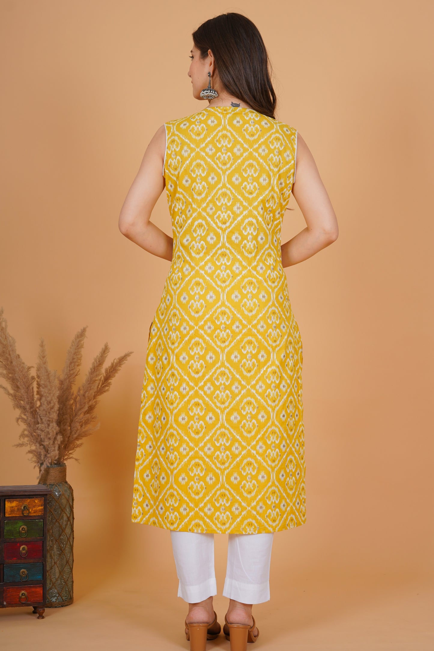 RimeLine Yellow Ethnic motifs printed Round neck Sleeveless Straight Kurta for Women