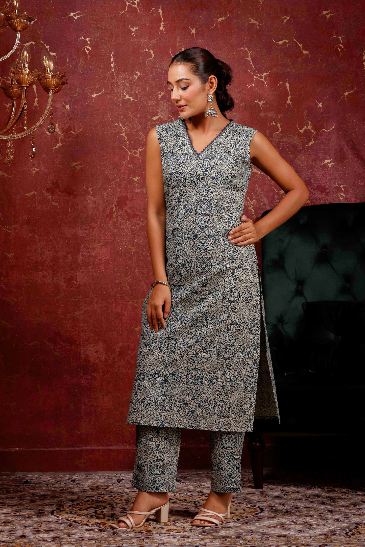 Rimeline Women Ethnic Motifs Printed Cotton Kurta with Trousers