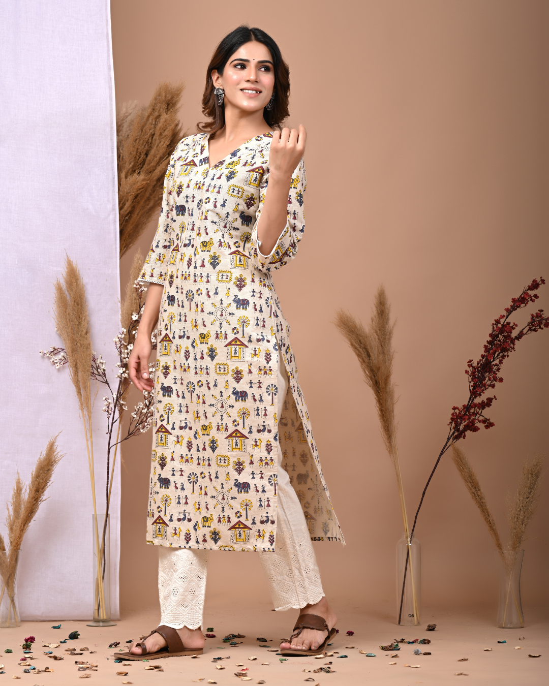 Ethnic Motifs Printed V-Neck Three-Quarter Sleeves Pure Cotton Straight Kurta