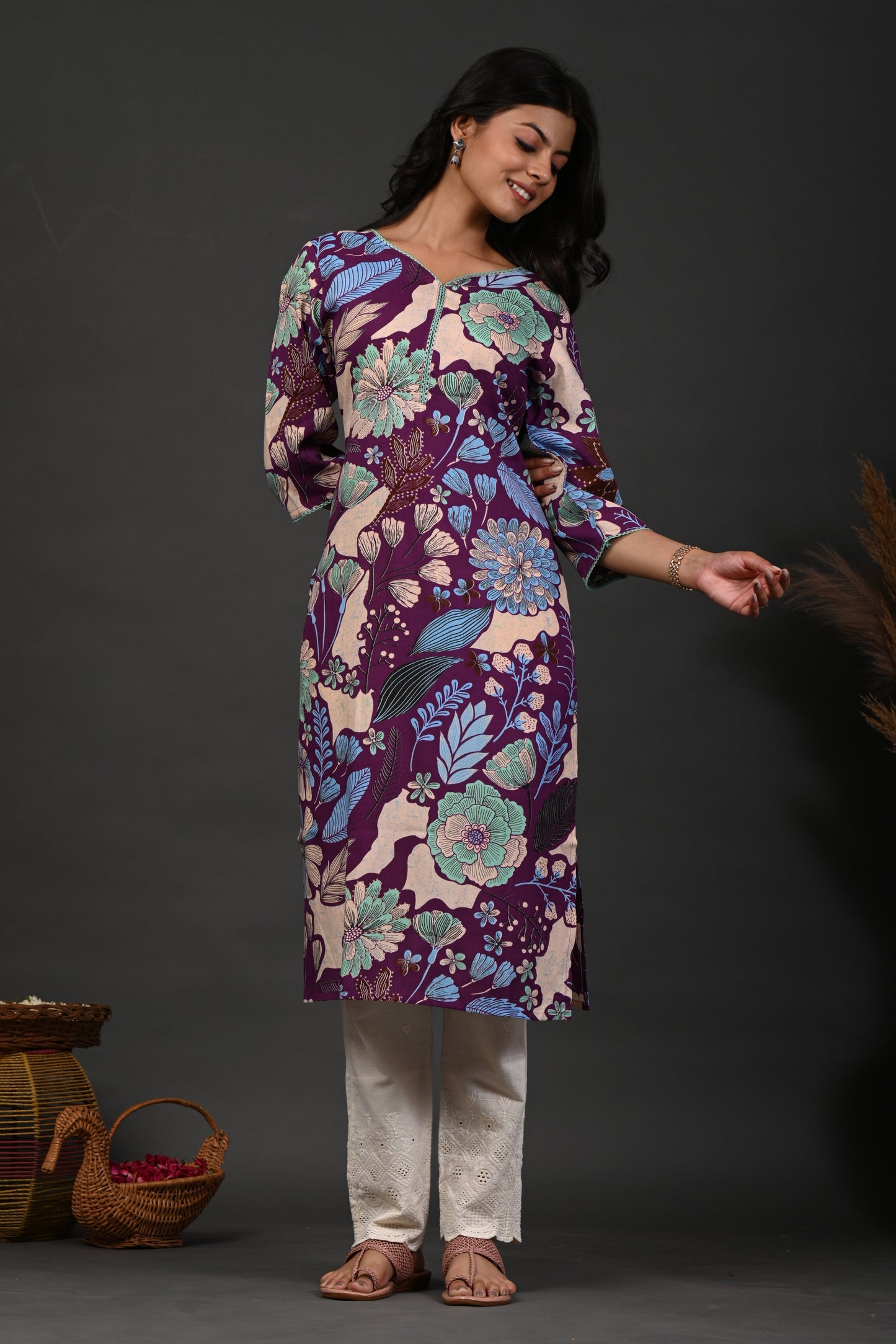 Rimeline Floral Screen Printed Sweetheart Neck Pure Cotton Straight Kurta