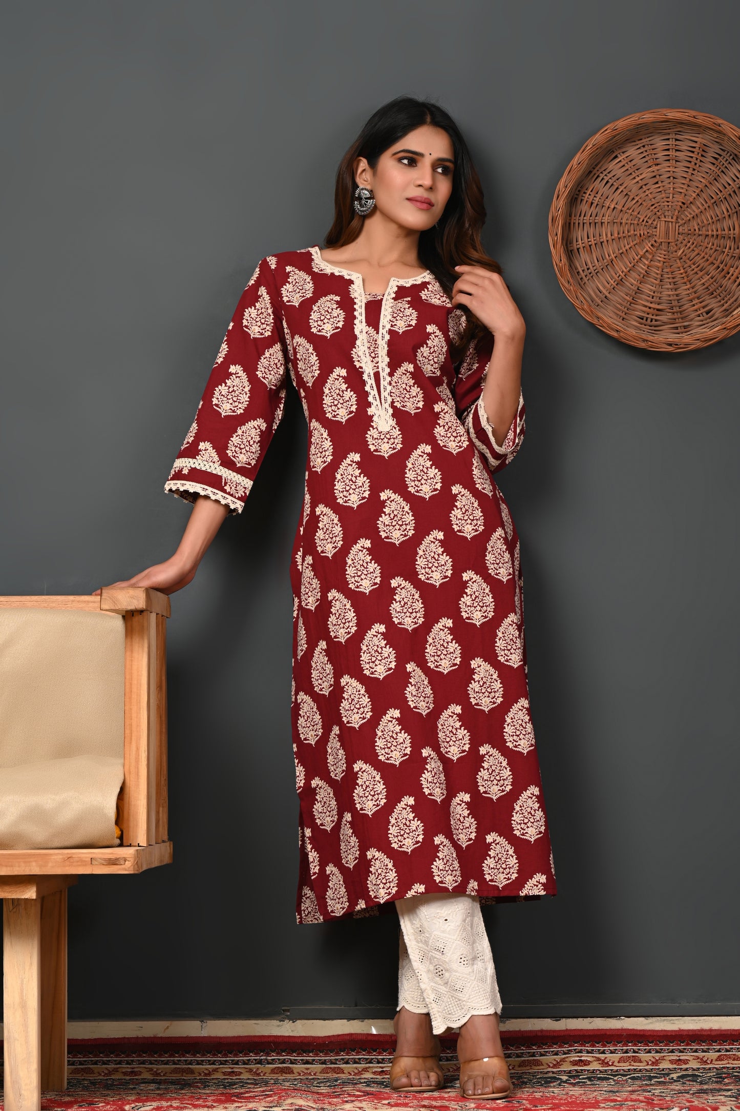 RimeLine Floral Printed Notch-Neck Straight Kurta