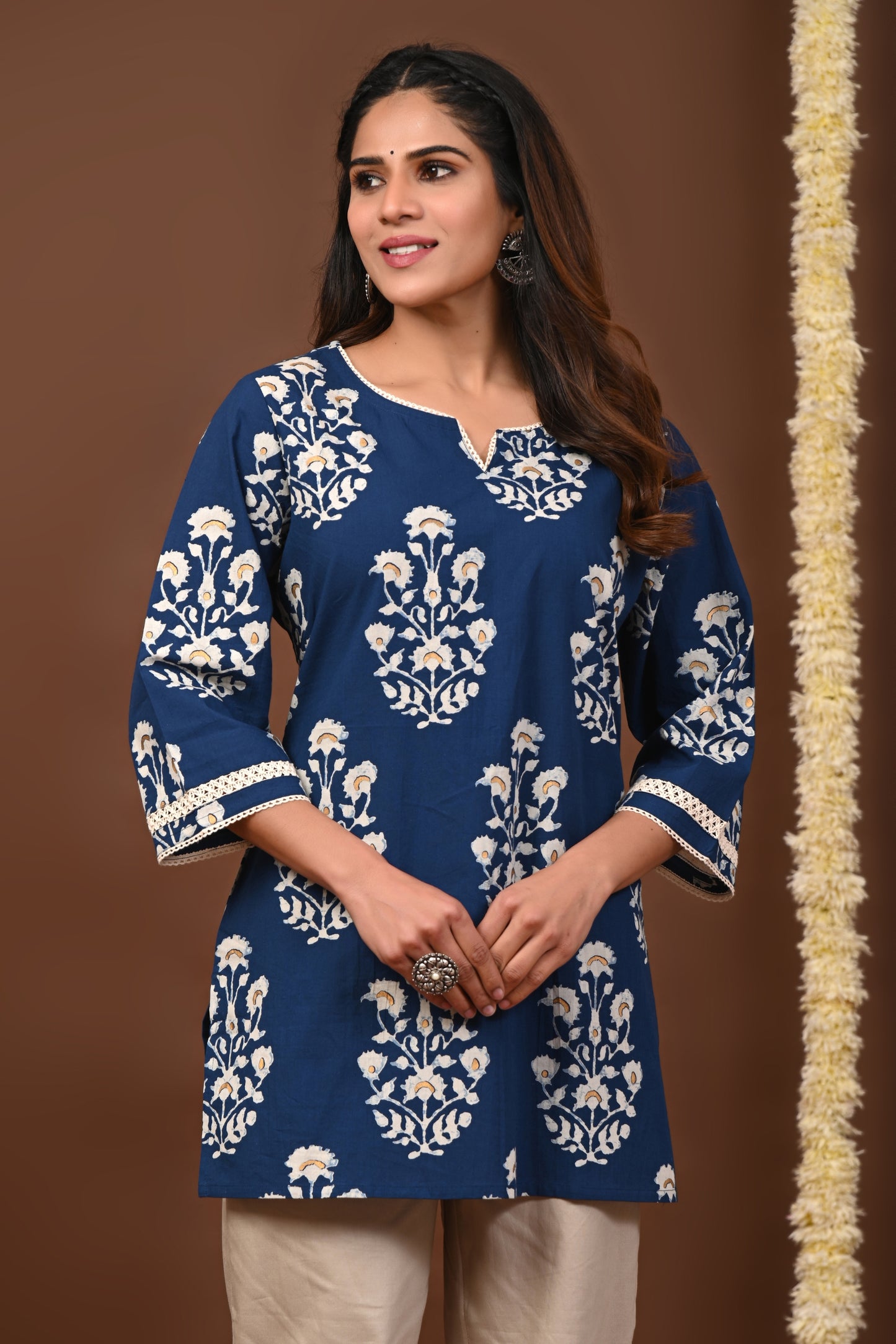 RimeLine Blue Women Ethnic Motifs Printed Round-Neck Pure Cotton Kurti
