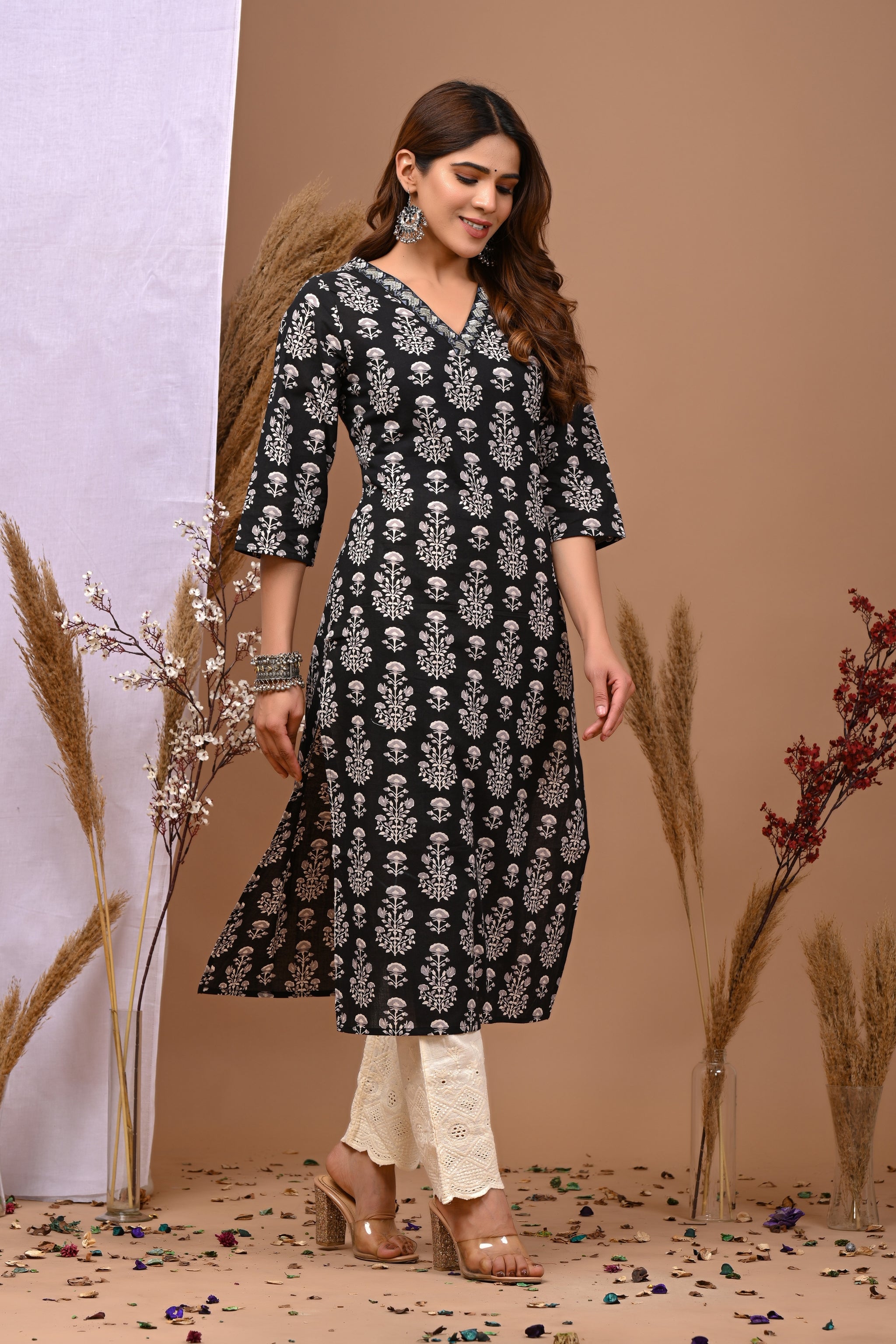 Floral Printed V-Neck Pure Cotton Kurti - Rimeline