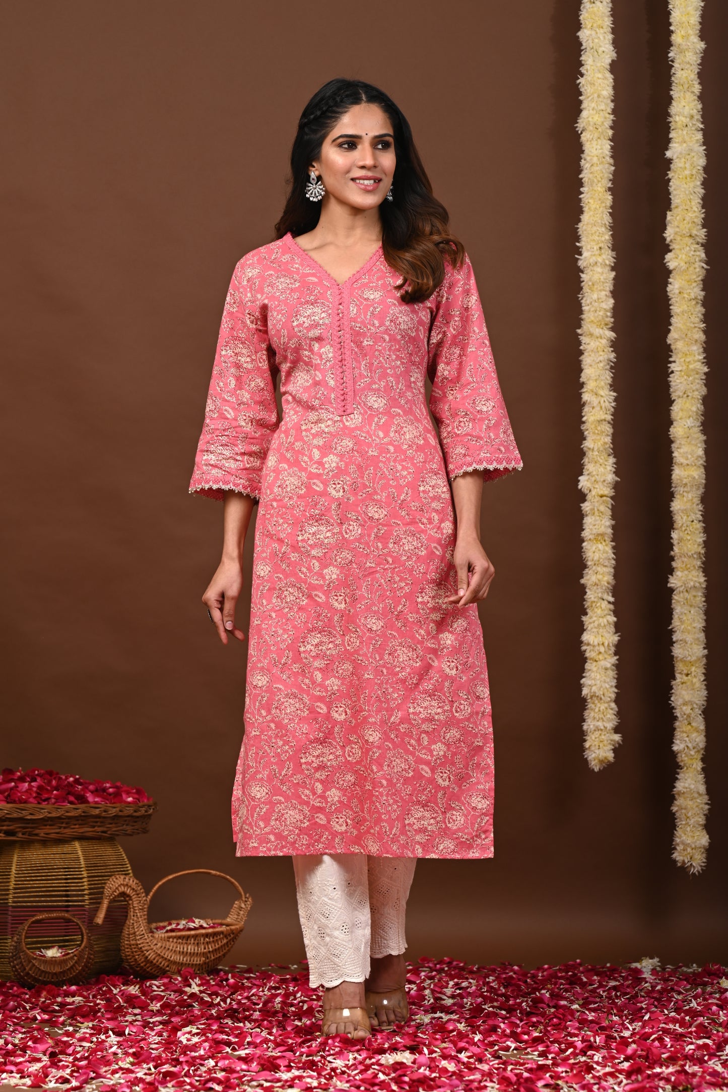 Floral Printed V-Neck Pure Cotton Straight Kurtas - Rimeline