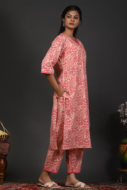 Rimeline Women Floral Printed Regular Straight Pure Cotton Kurta Sets