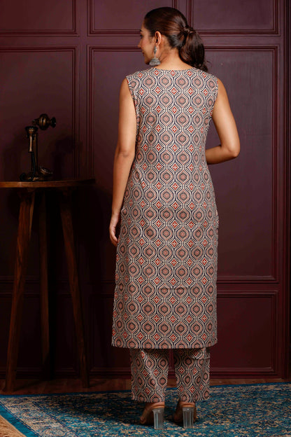 Rimeline Geometric Printed V-Neck Pure Cotton Kurta With Trousers