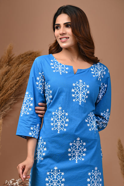 RimeLine Blue Ethnic Motifs Printed Round-Neck Cotton Kurti