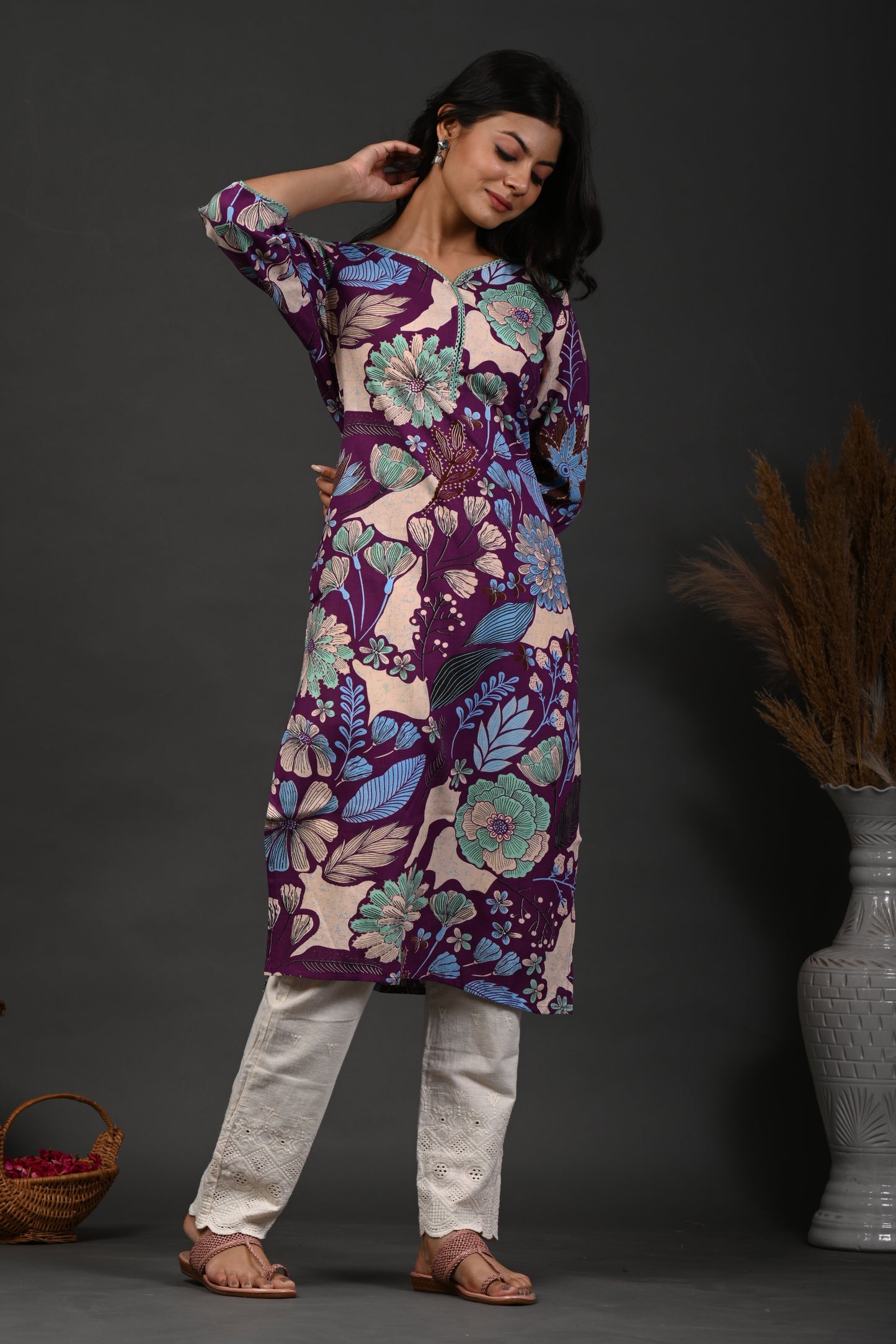 Rimeline Floral Screen Printed Sweetheart Neck Pure Cotton Straight Kurta