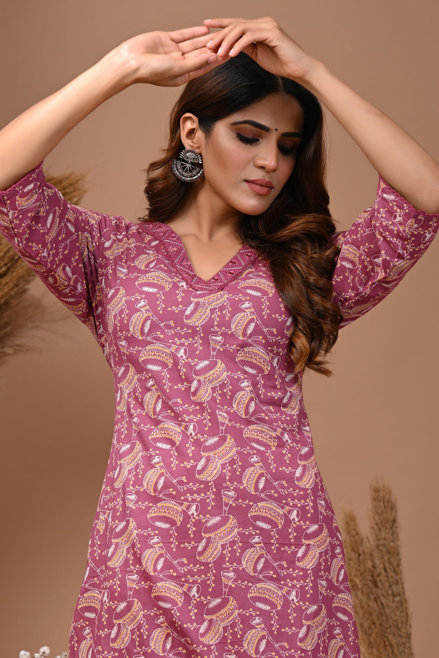 RimeLine Purple Ethnic Motifs Printed V-Neck Cotton Kurti