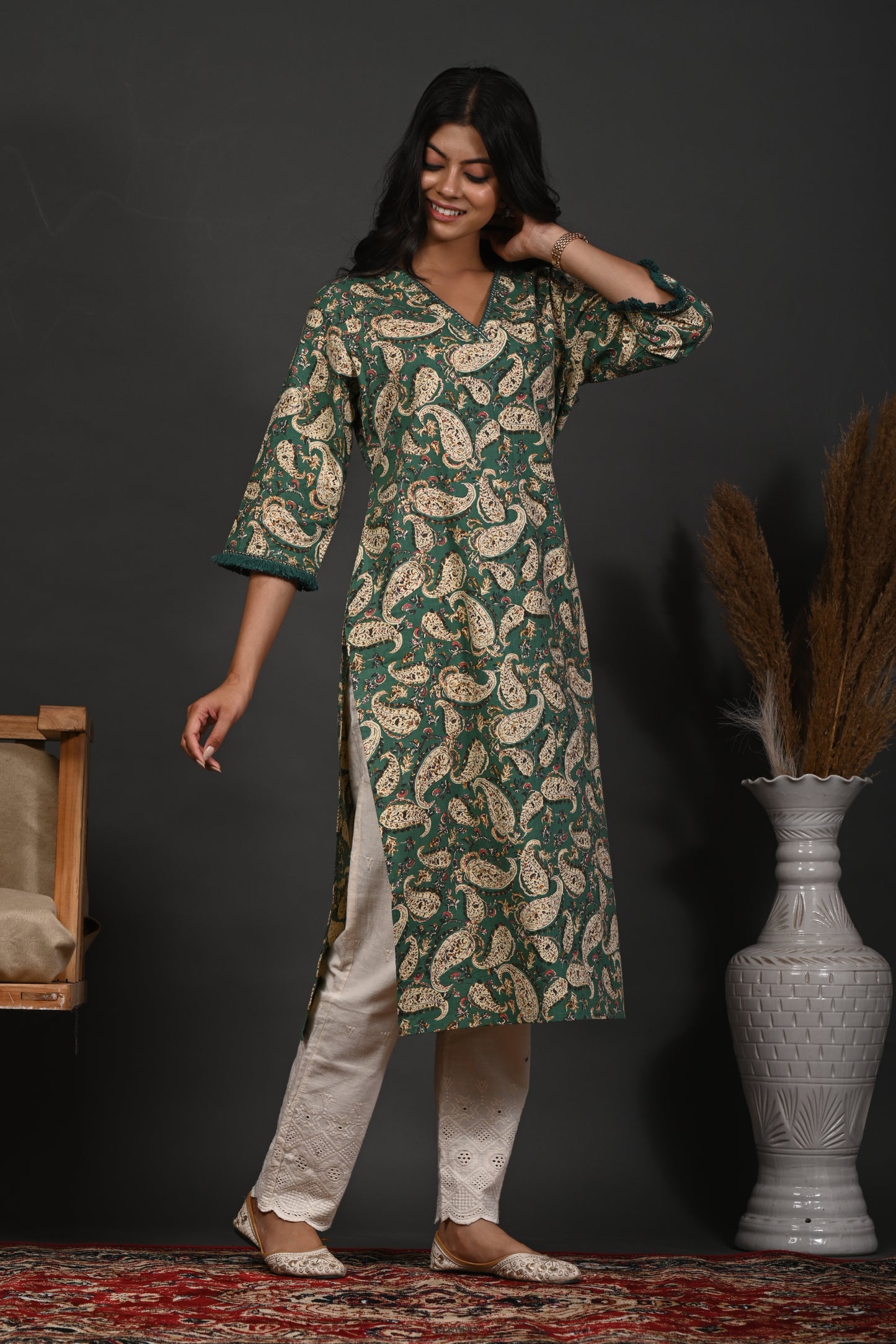 Rimeline Floral Printed V-Neck Cotton Straight Kurta