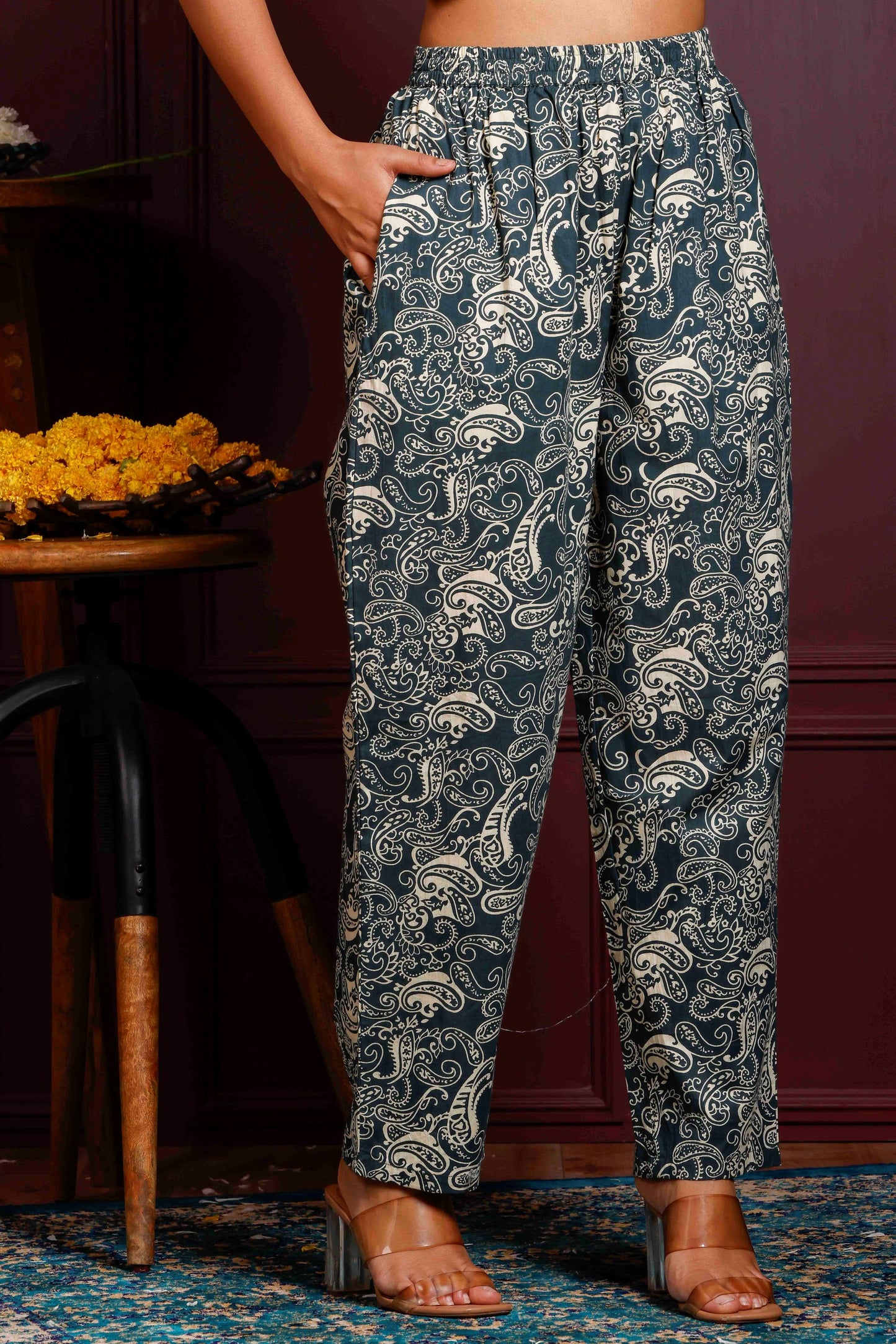 Rimeline Paisley Printed V-Neck Pure Cotton Kurta With Trousers