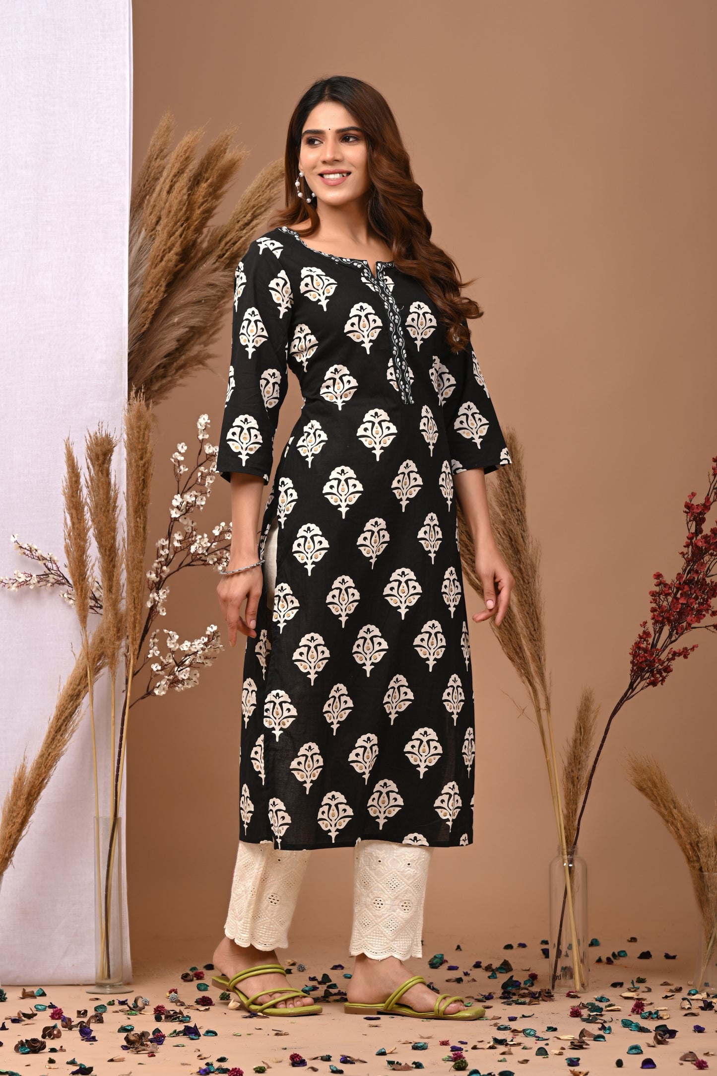 RimeLine Black Ethnic Motifs Printed Round-Nack Cotton Kurti