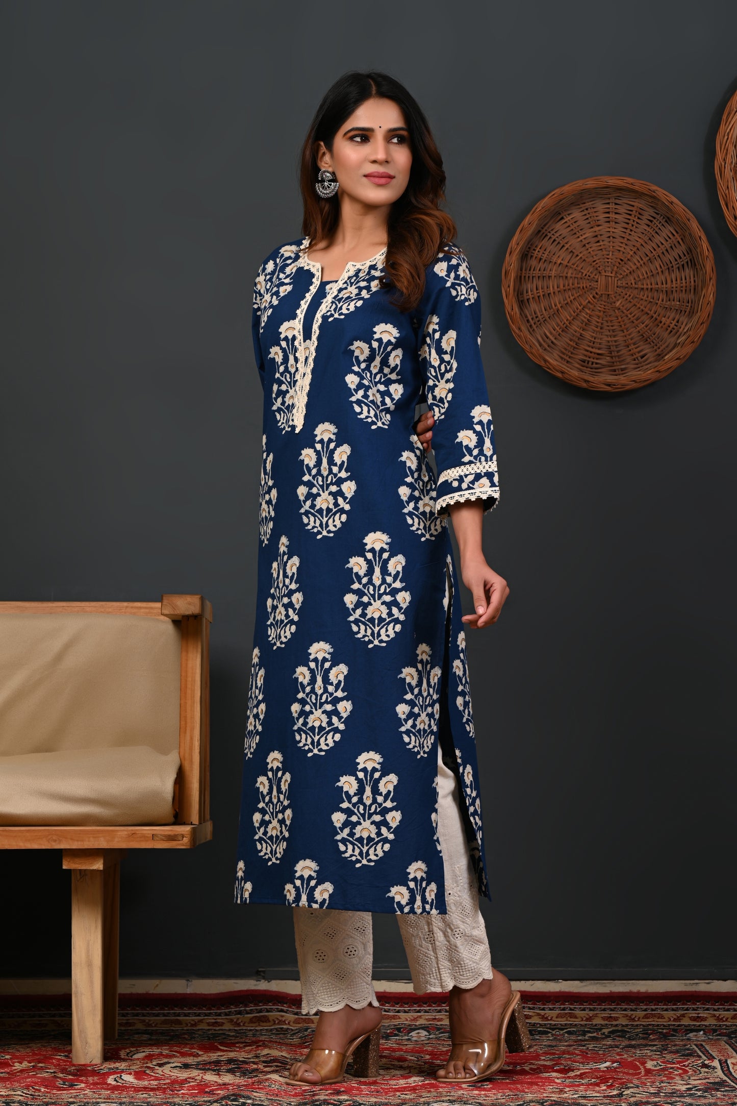 RimeLine Floral Printed Notch-Neck Straight Kurta