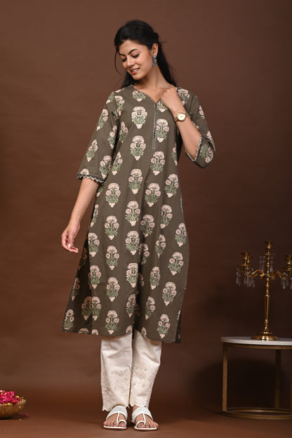 Rimeline Women Floral Printed Festive Cotton Straight Kurta