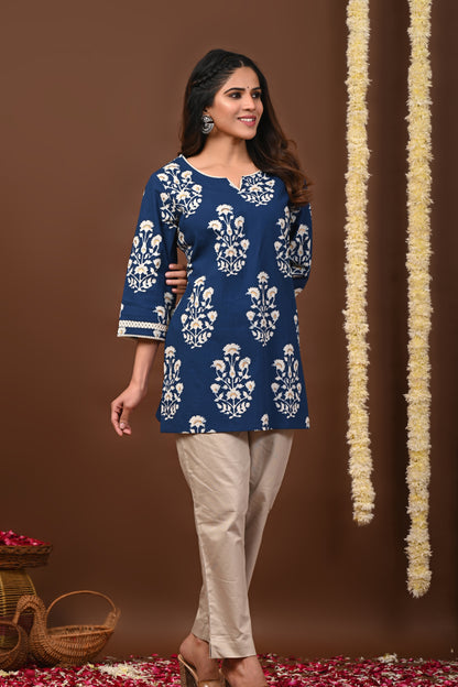 RimeLine Blue Women Ethnic Motifs Printed Round-Neck Pure Cotton Kurti