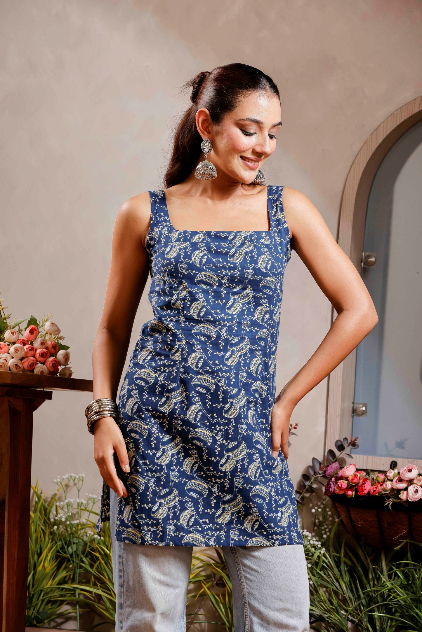 Rimeline Ethnic Motifs Printed Square Neck Straight Pure Cotton Kurtis