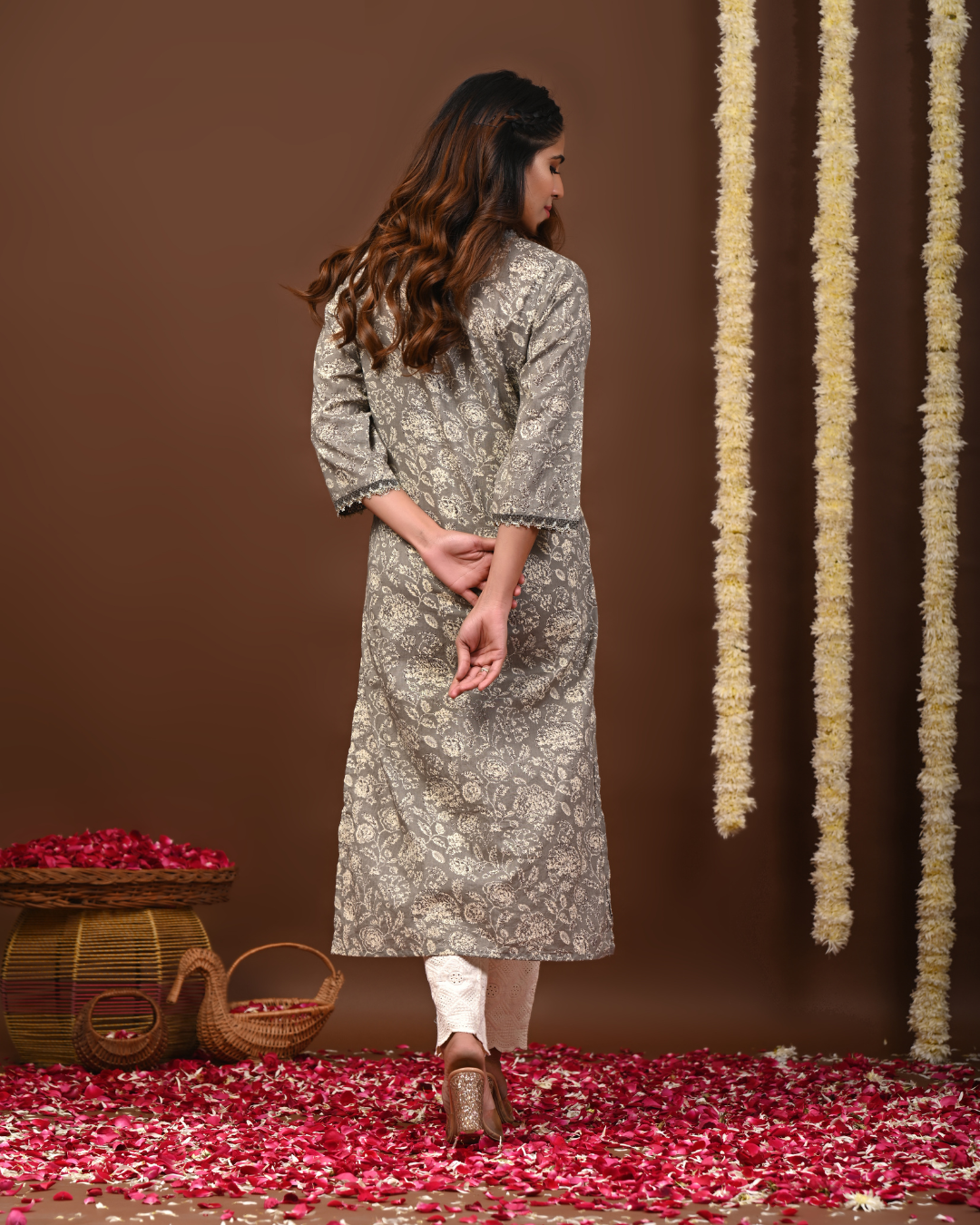 Floral Printed V-Neck Pure Cotton Straight Kurtas