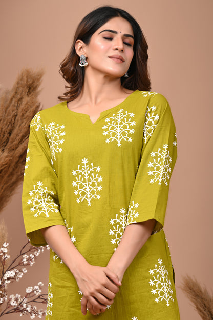 RimeLine Green Ethnic Motifs Printed Round-Neck Cotton Kurti