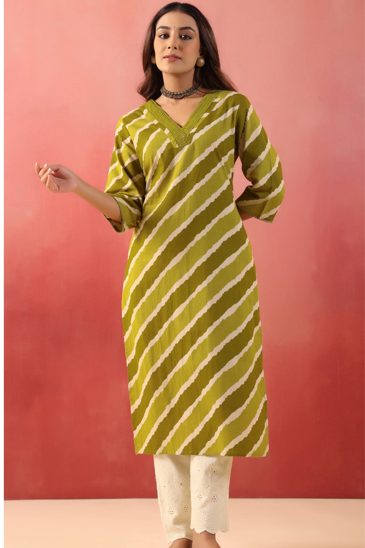 Rimeline Women Leheriya Printed V-Neck Sequinned Straight Cotton Kurta