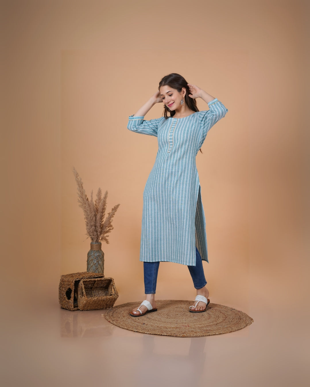 RimeLine Round Neck Straight kurta for women