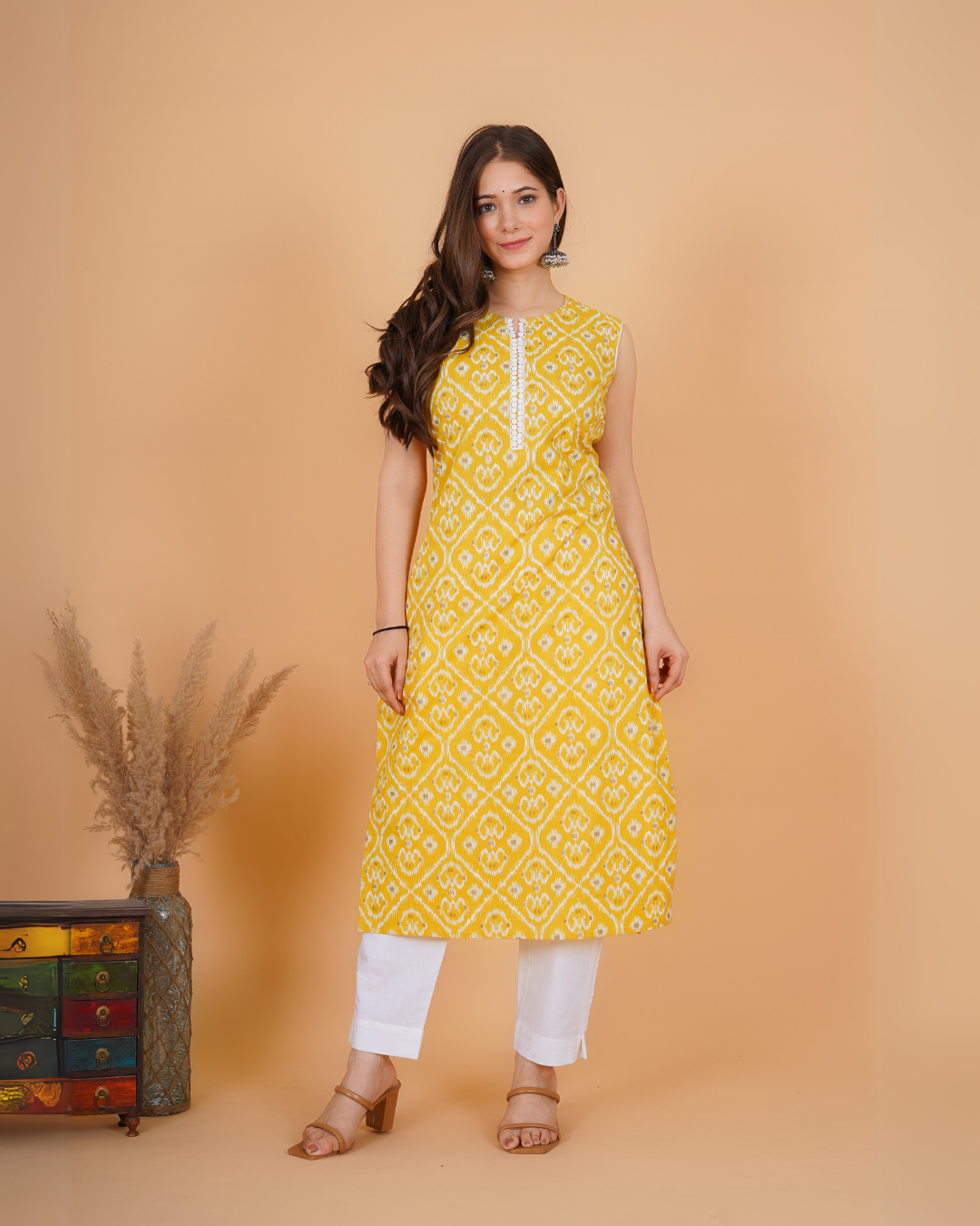 RimeLine Yellow Ethnic motifs printed Round neck Sleeveless Straight Kurta for Women