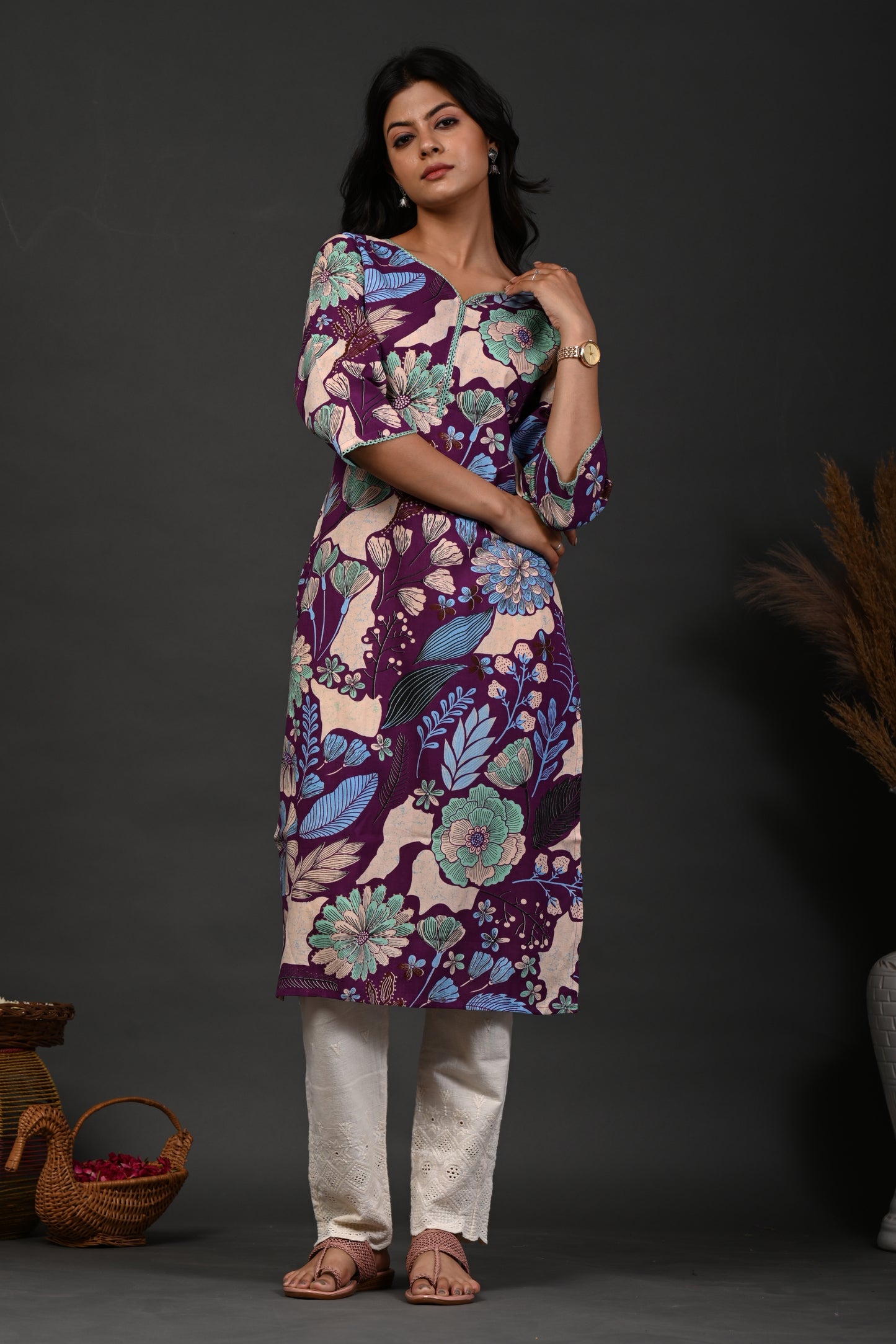 Rimeline Floral Screen Printed Sweetheart Neck Pure Cotton Straight Kurta