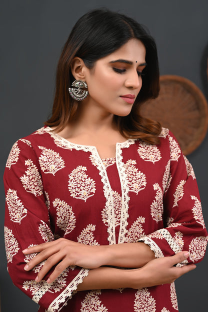 RimeLine Floral Printed Notch-Neck Straight Kurta