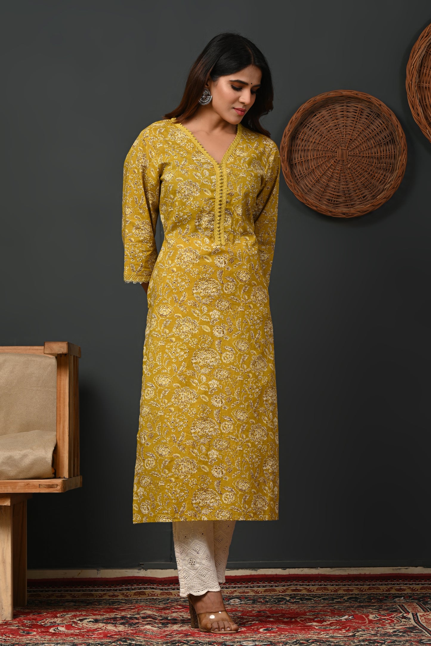 Floral Printed V-Neck Pure Cotton Straight Kurtas - Rimeline