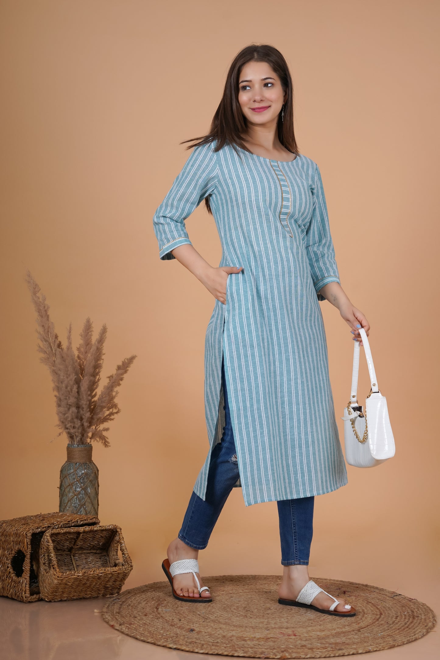 RimeLine Round Neck Straight kurta for women
