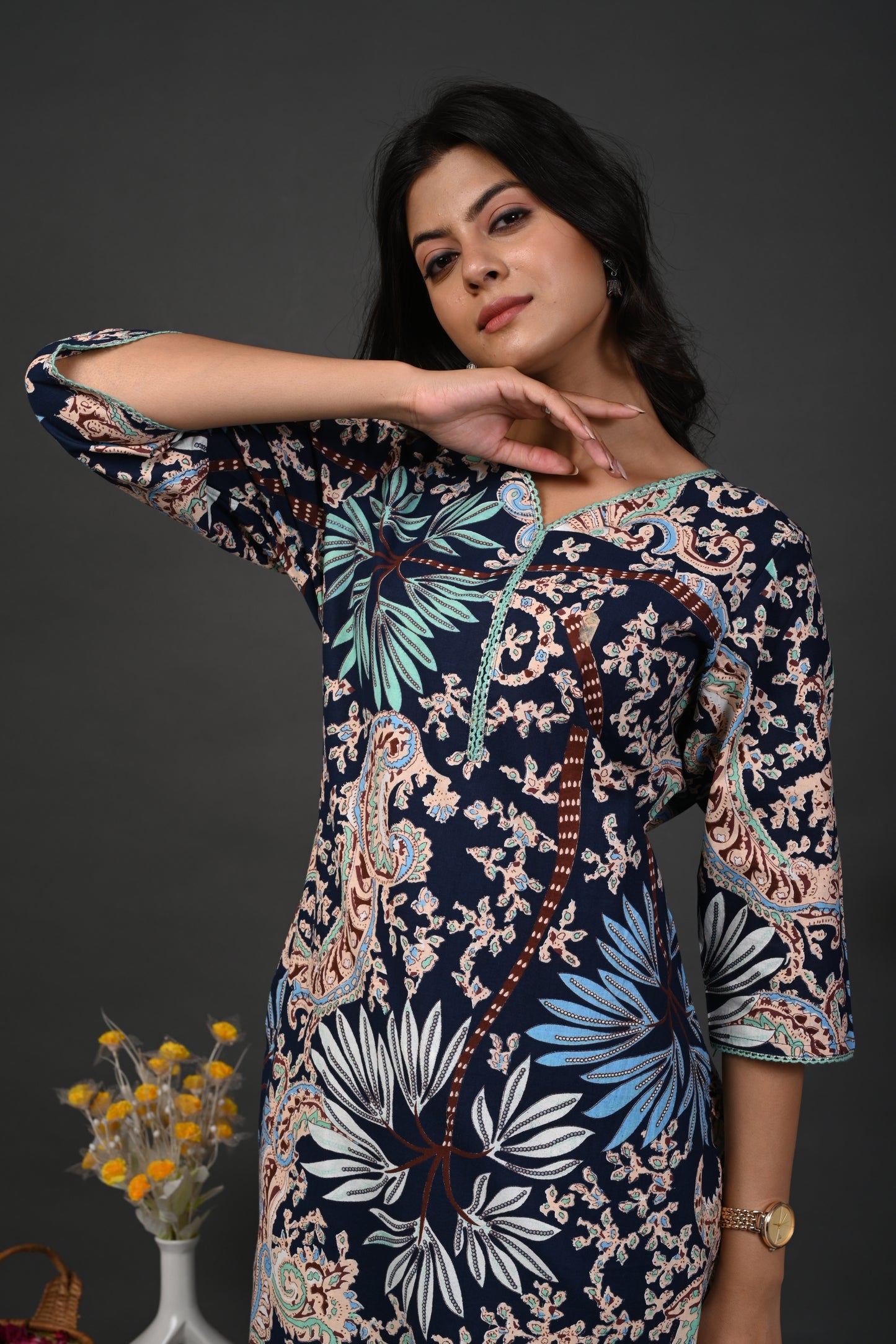 Rimeline Floral Screen Printed Sweetheart Neck Pure Cotton Straight Kurta