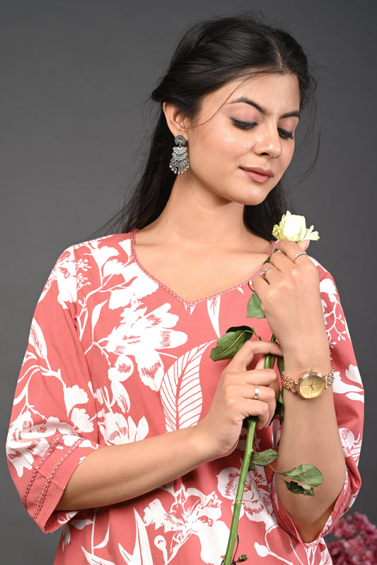 Rimeline Floral Screen Printed Sweetheart Neck Pure Cotton Straight Kurta